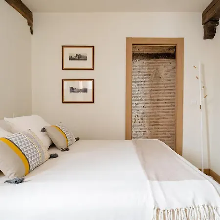 Apartman Aston - Todo El Encanto Del Casco Viejo De *