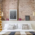 Aston - Todo El Encanto Del Casco Viejo De Appartamento *