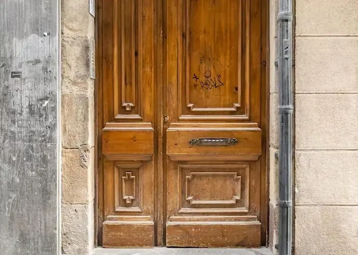 Aston - Todo El Encanto Del Casco Viejo De Apartmán